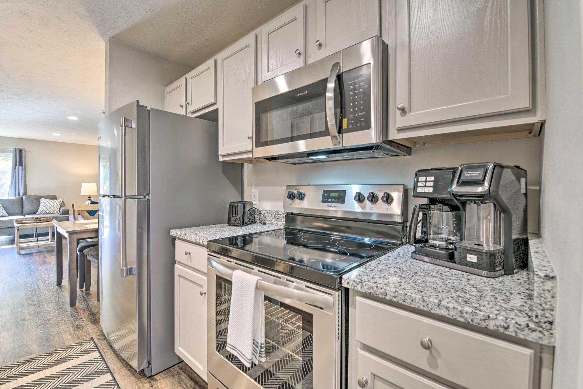 Pet-Friendly Branson Condo With Shared Pool! Extérieur photo